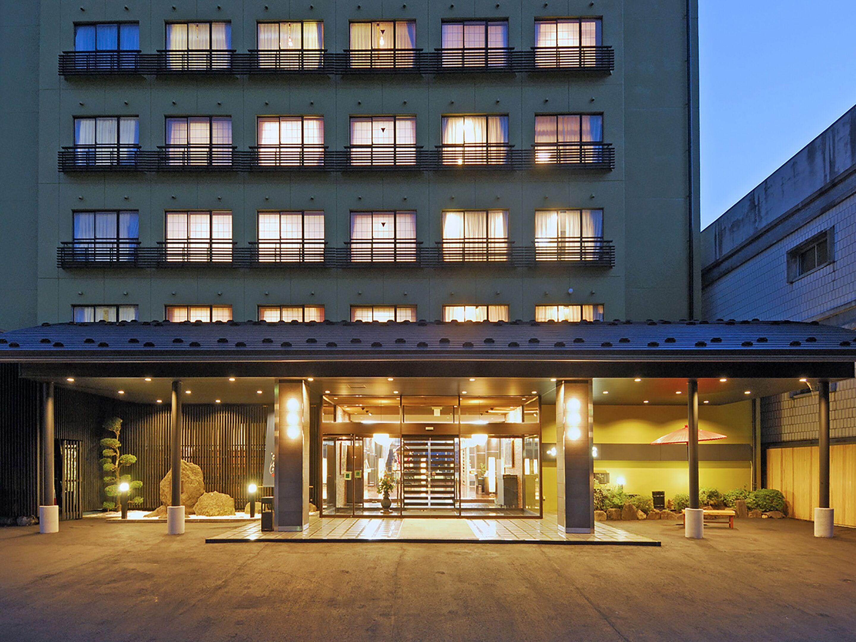 2 Central Hotels in Roppongi That Deliver a Real Tokyo Stay